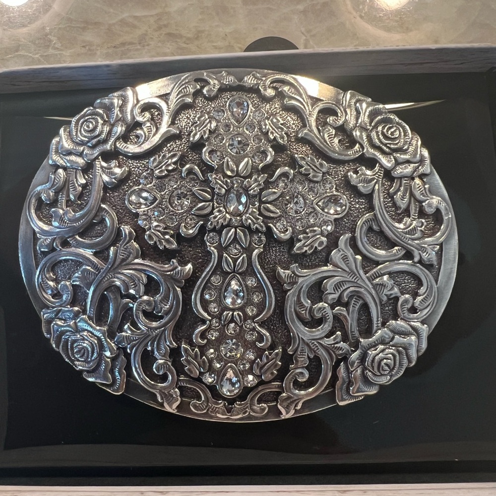*Nocona Blazin Roxx Silver Plated Oval Cross Rhinestone Western Belt BUCKLE NEW!